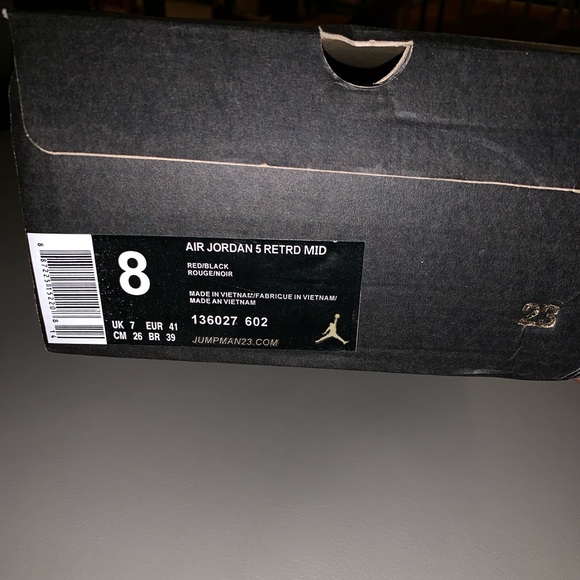 Air Jordan Retro 5 - Picture 2 of 3